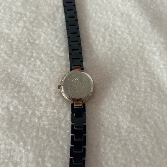 Anne Klein Woman's Navy Blue Ceramic Band Watch EuC - Picture 3 of 4